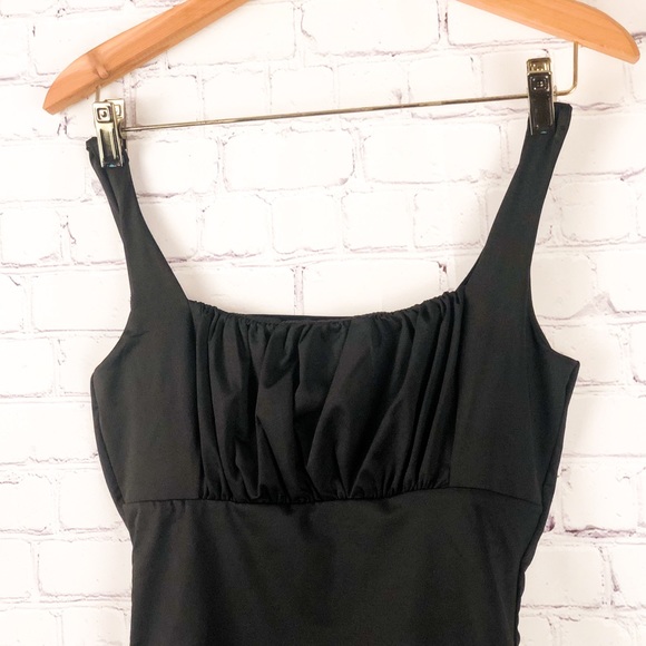 NWT | RUCHED DETAIL KNIT BODYSUIT | Size S & M - Picture 4 of 6